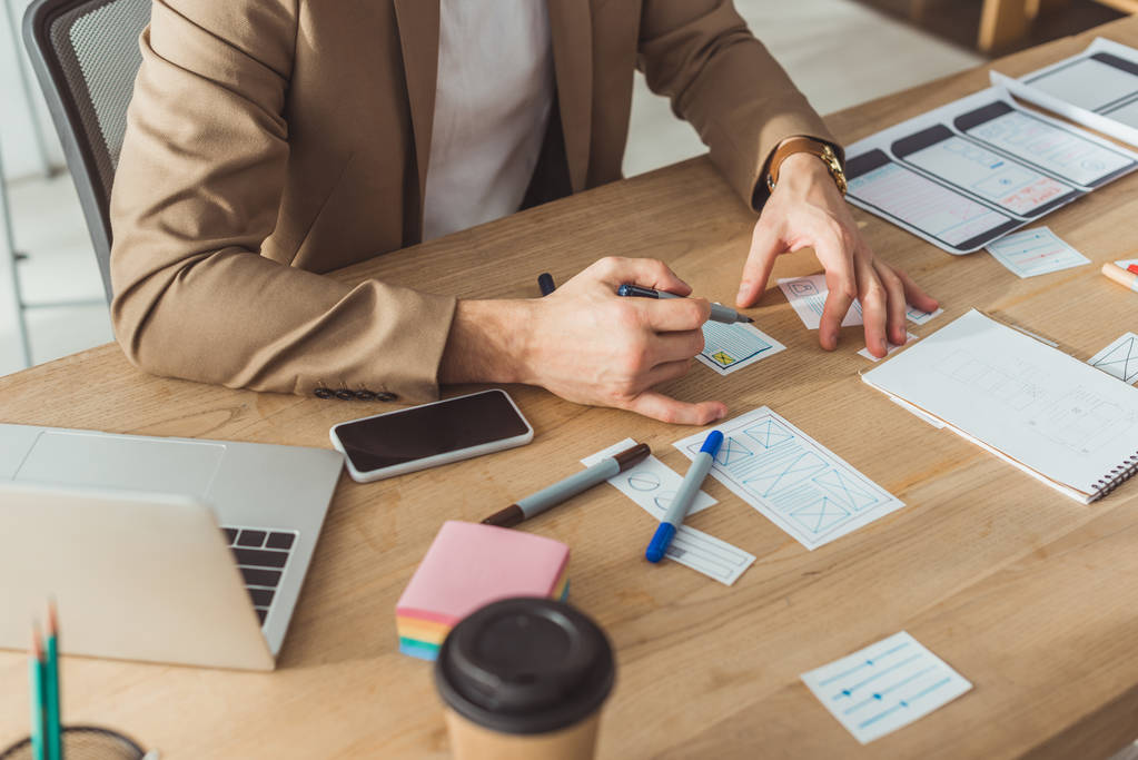 <a href=//m.ccietv.cn/t-839.html target=